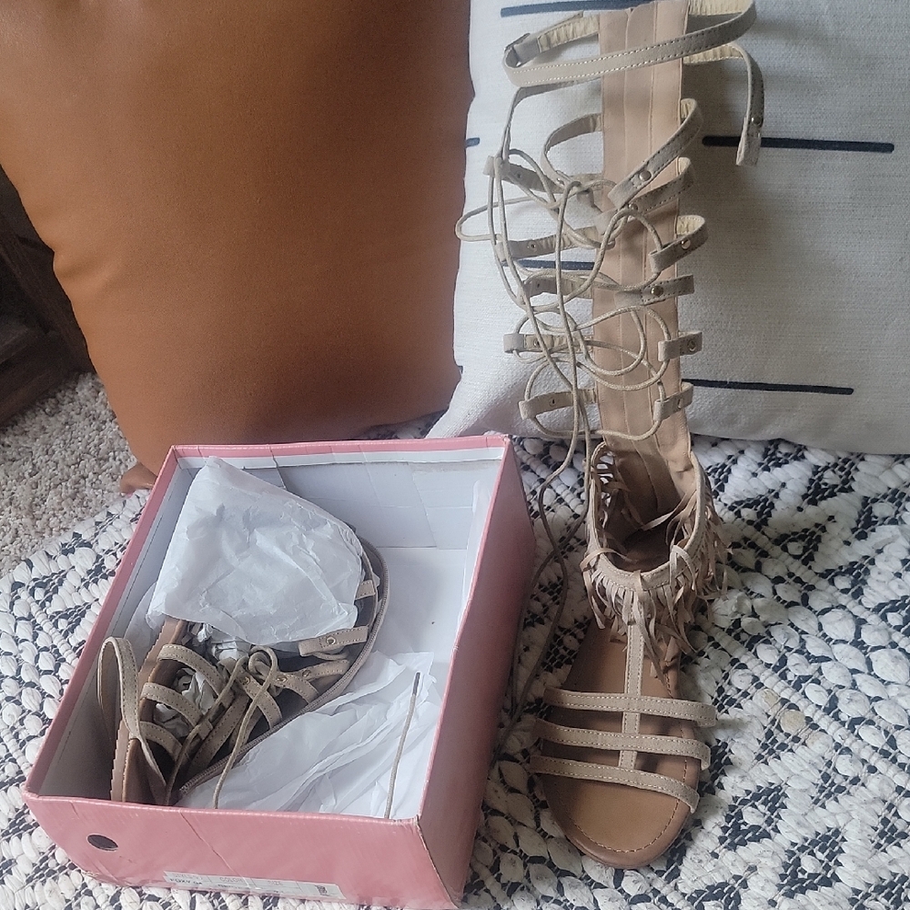 Stylish Tan Gladiator Sandals